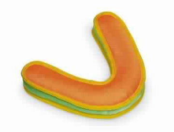 67470 NOBBY Floating toy "BOOMERANG" 24 x 28 cm - - PetsOffice
